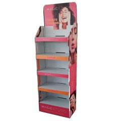 Magic Studio expositor...